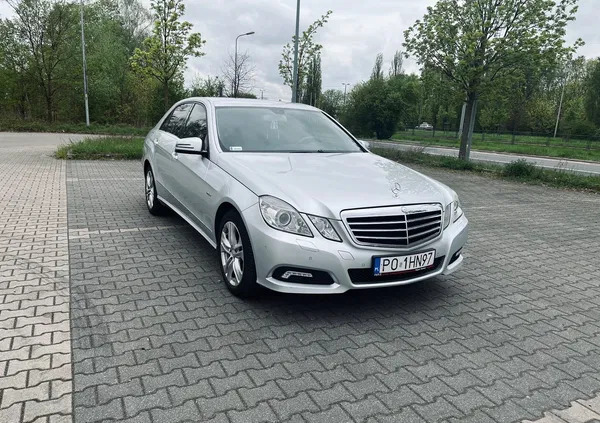 opolskie Mercedes-Benz Klasa E cena 49900 przebieg: 175000, rok produkcji 2009 z Poznań